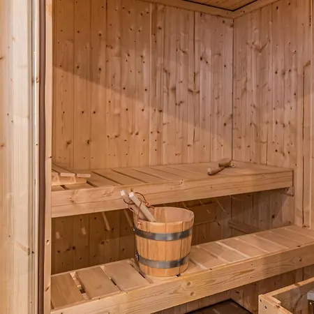 3 Bedroom Cozy In בית נופש פרידריכסקוג