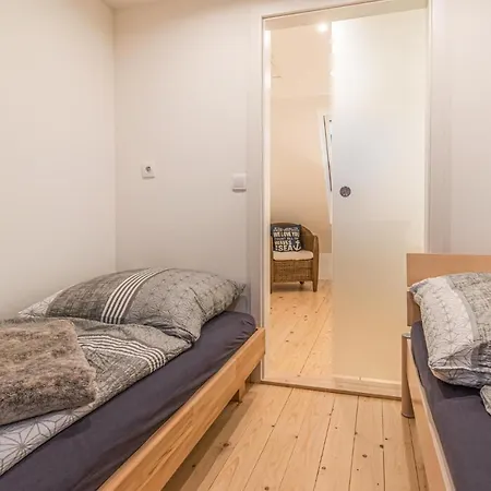 3 Bedroom Cozy In Holiday home