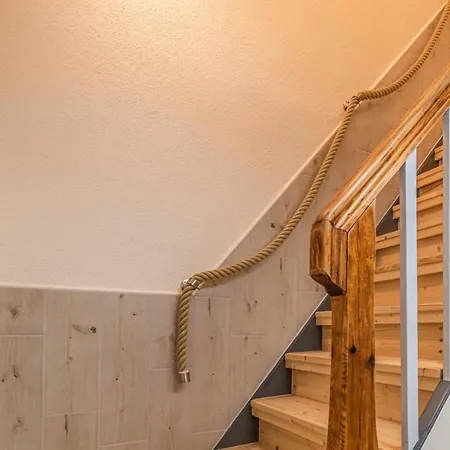 3 Bedroom Cozy In *