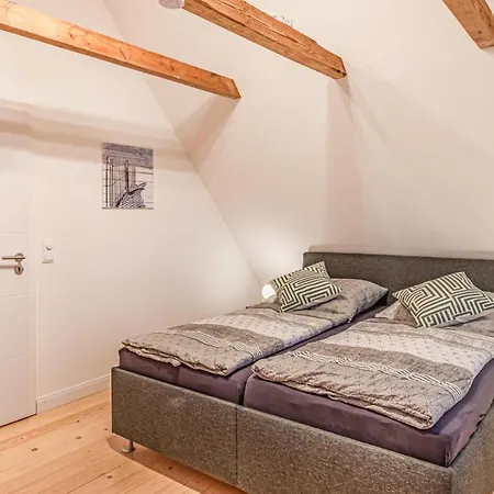 3 Bedroom Cozy In
