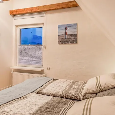 3 Bedroom Cozy In