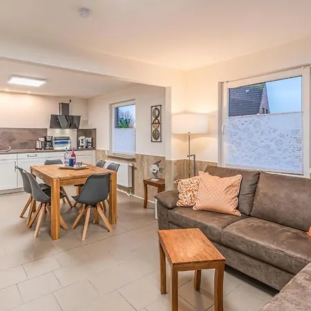 3 Bedroom Cozy In בית נופש פרידריכסקוג