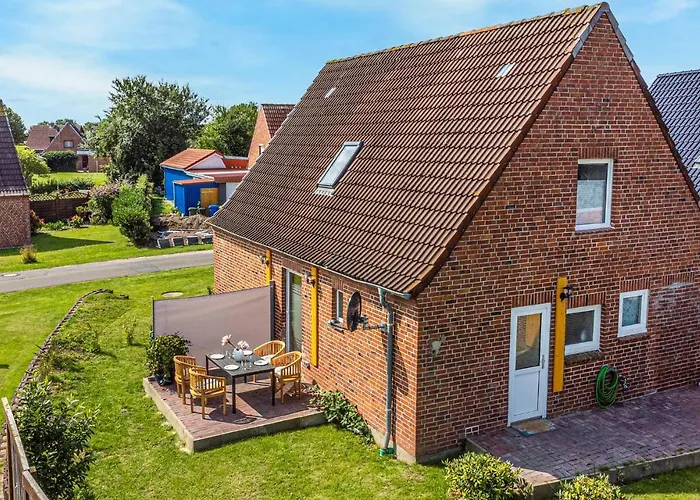 3 Bedroom Cozy In