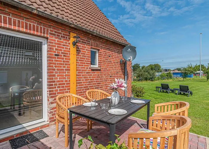 Vakantiehuis 3 Bedroom Cozy In *