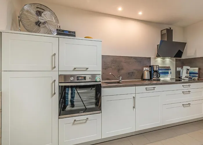 3 Bedroom Cozy In Vakantiehuis *