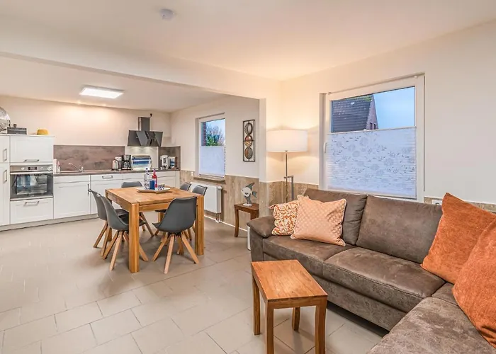 3 Bedroom Cozy In Vakantiehuis Friedrichskoog